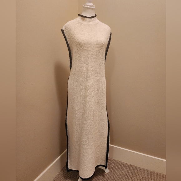 Zara Sleeveless Sweater Tunic - Picture 2 of 5